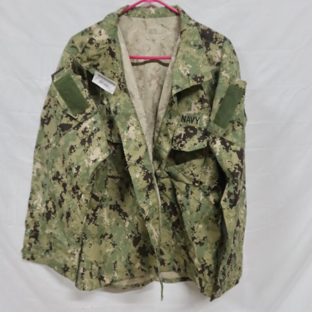 US Navy  Type III Working Uniform AOR2 Woodland Digital Shirt